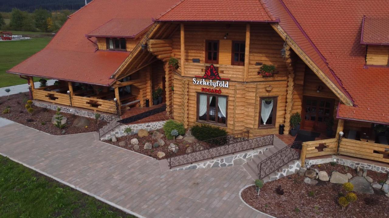 ホテル Szekelyfoeld Fogado Borzont エクステリア 写真